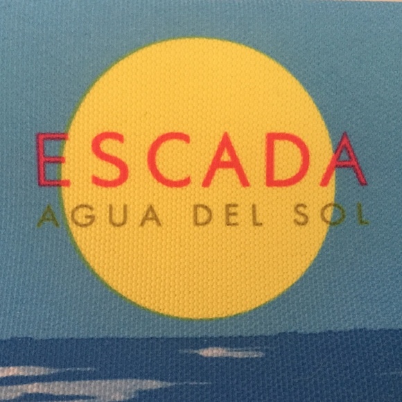 ESCADA Small Hand bag Travel Make-Up Bag. - Picture 6 of 6